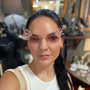 Meet your Posher, Patience